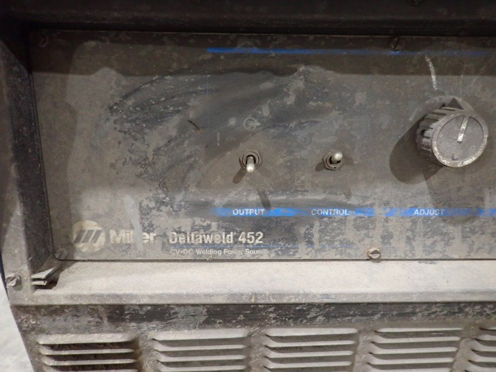 Miller 21.1kw, 72/63/22a Welder - Deltaweld 452