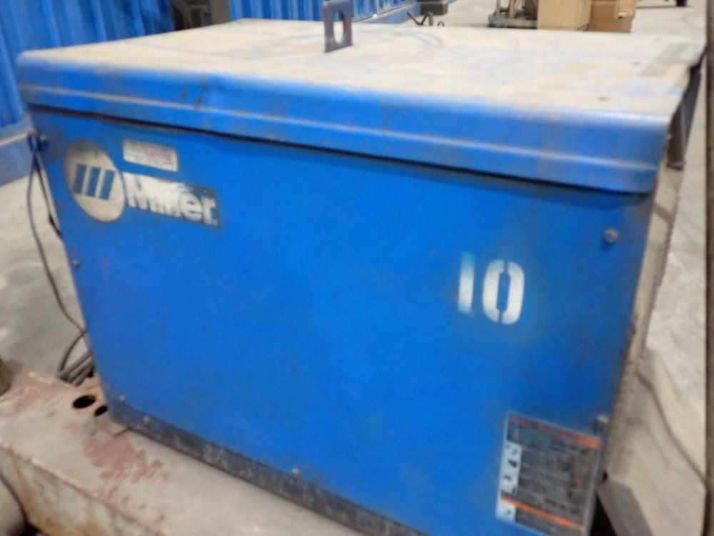 Miller 21.1kw, 72/63/22a Welder - Deltaweld 452