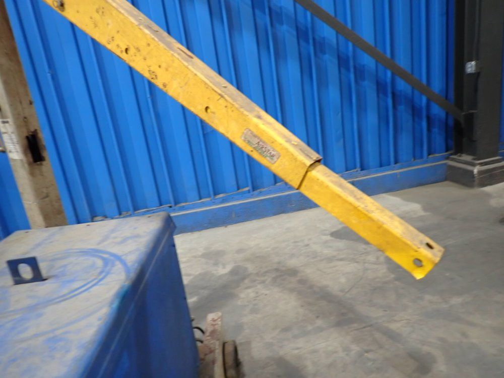 Miller 21.1kw, 72/63/22a Welder - Deltaweld 452