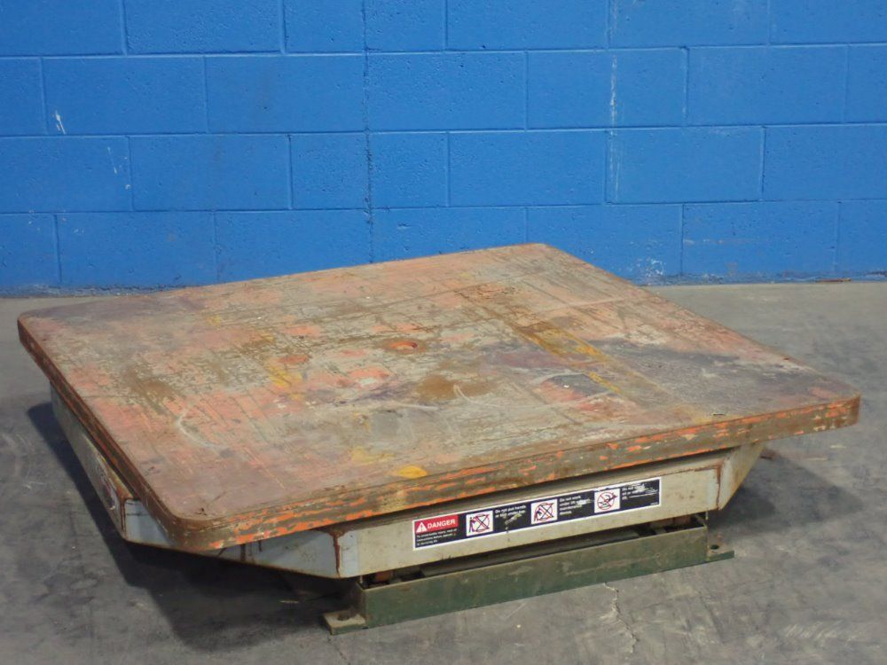 48"x48" Pneumatic Lift Table