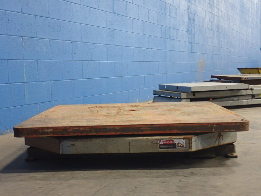 48"x48" Pneumatic Lift Table