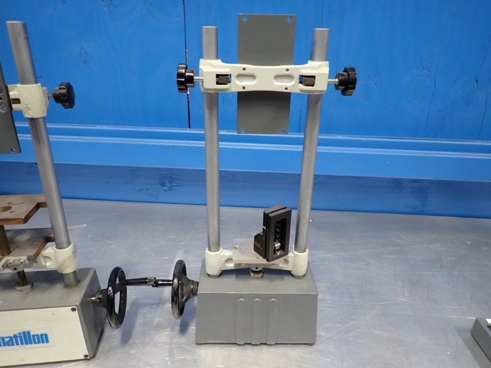 Chatillon 200 X .2lbs Digital Force Scale W/ Stands - Dfis 200