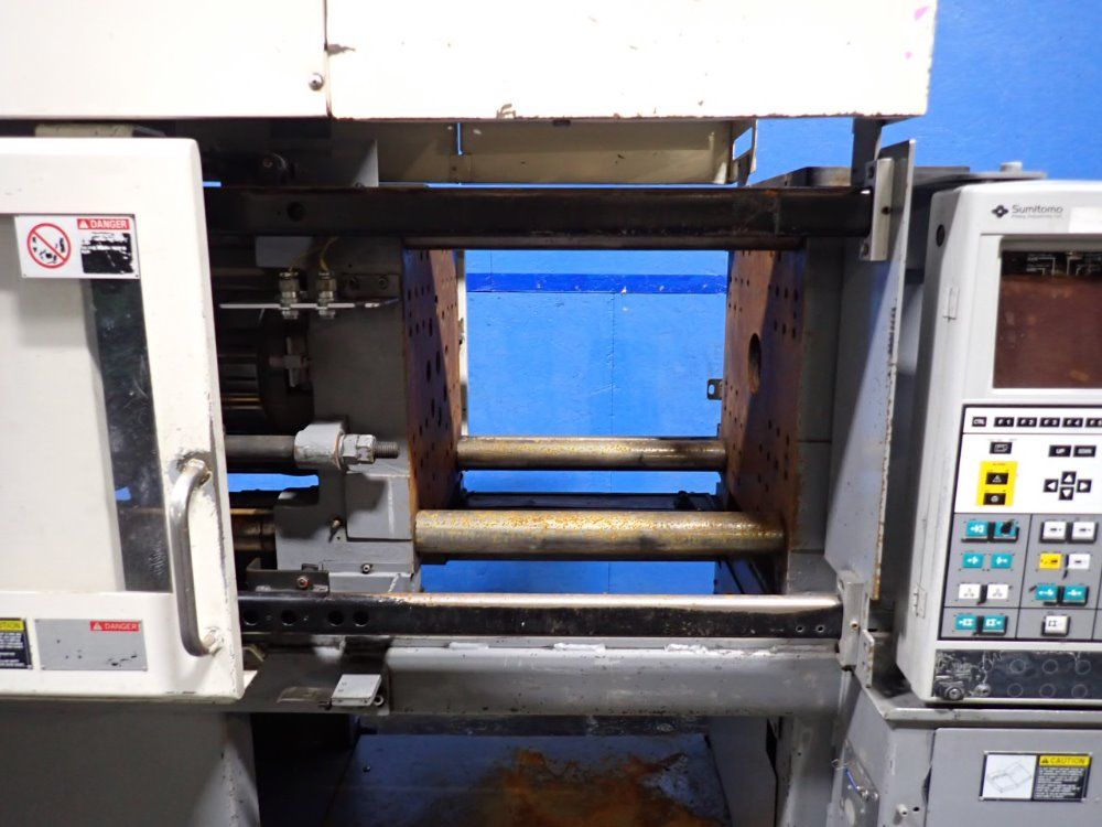 Sumitomo Injection Molder