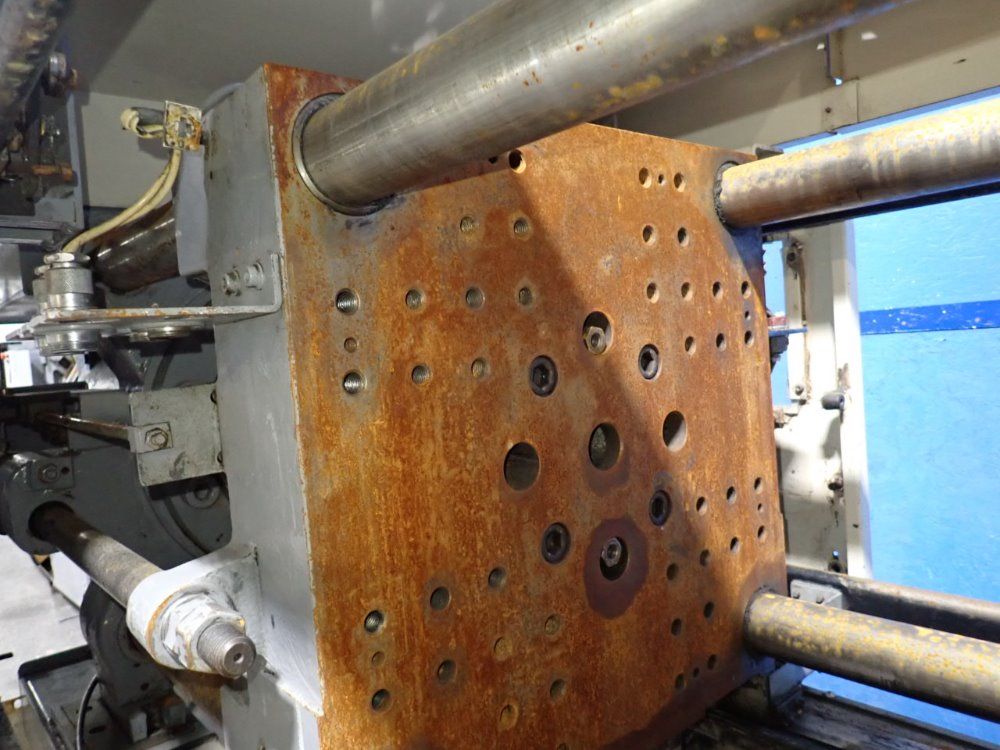 Sumitomo Injection Molder