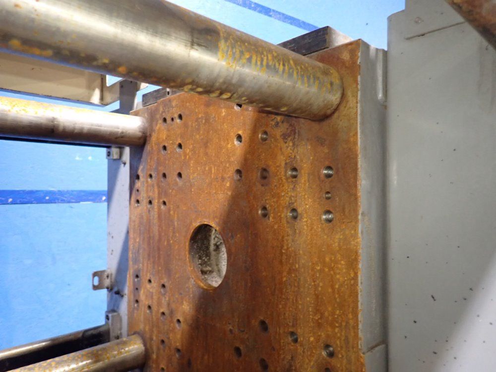 Sumitomo Injection Molder