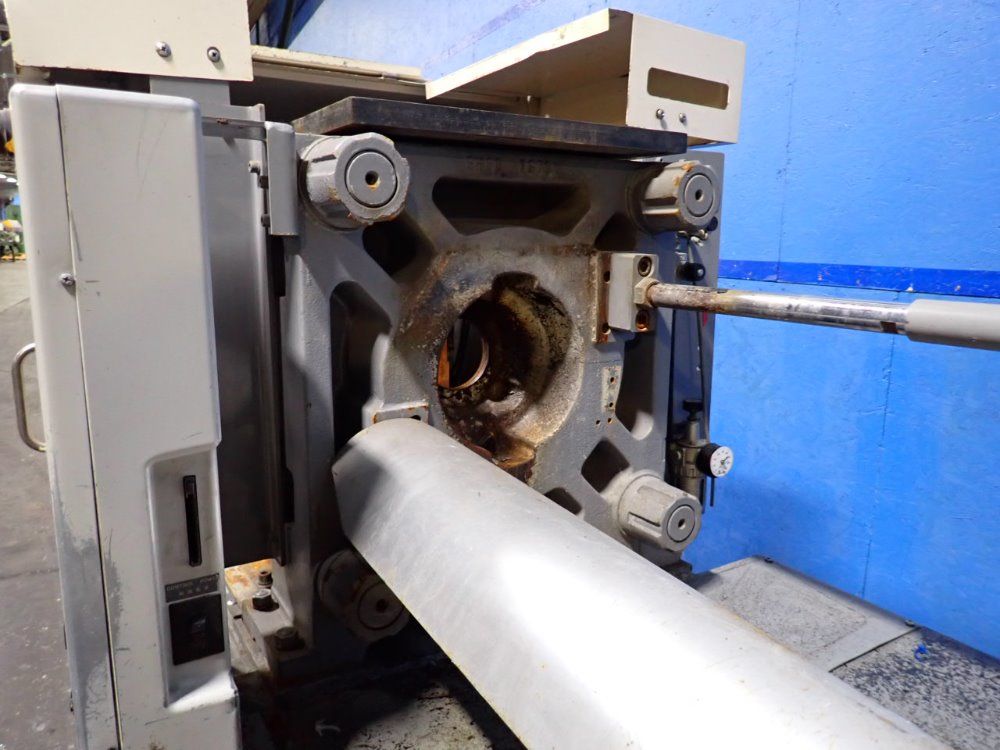 Sumitomo Injection Molder
