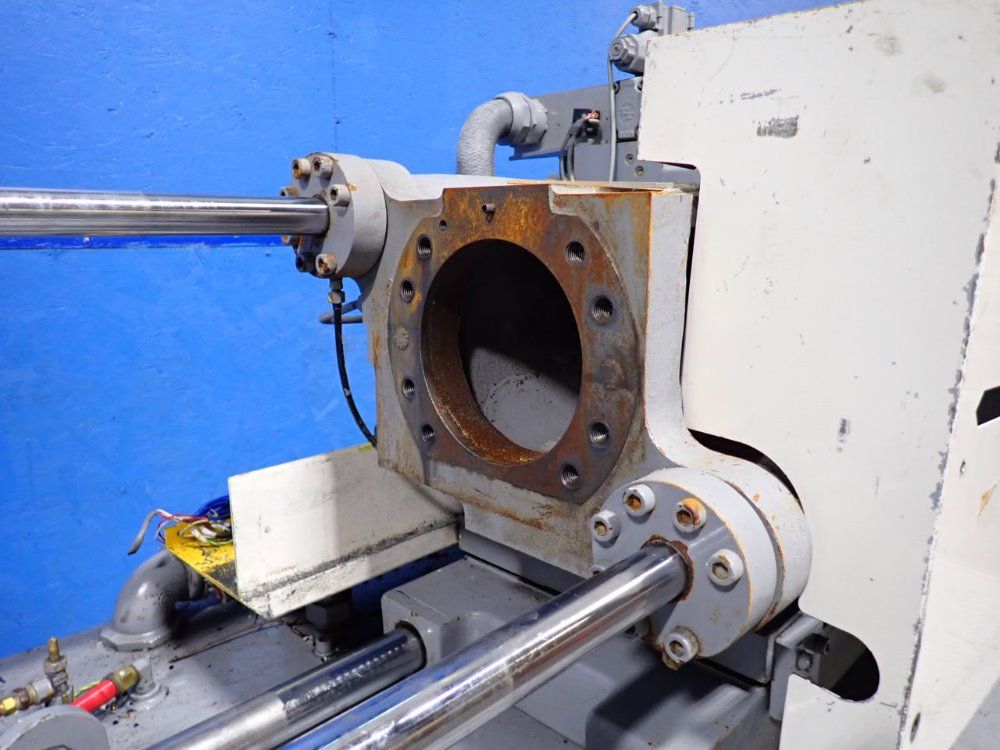 Sumitomo Injection Molder