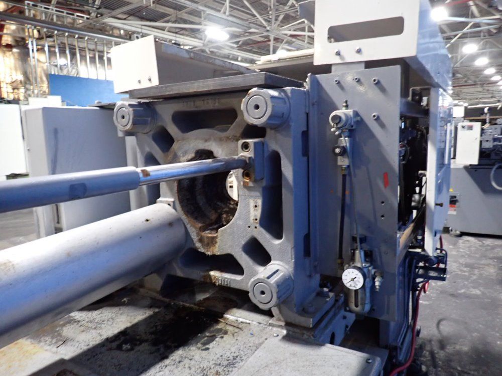 Sumitomo Injection Molder