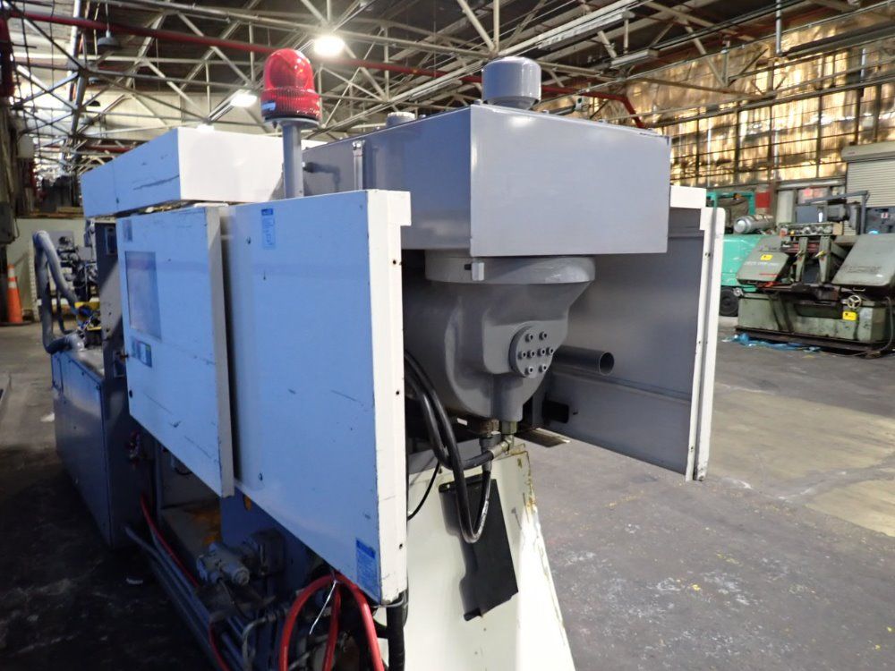Sumitomo Injection Molder