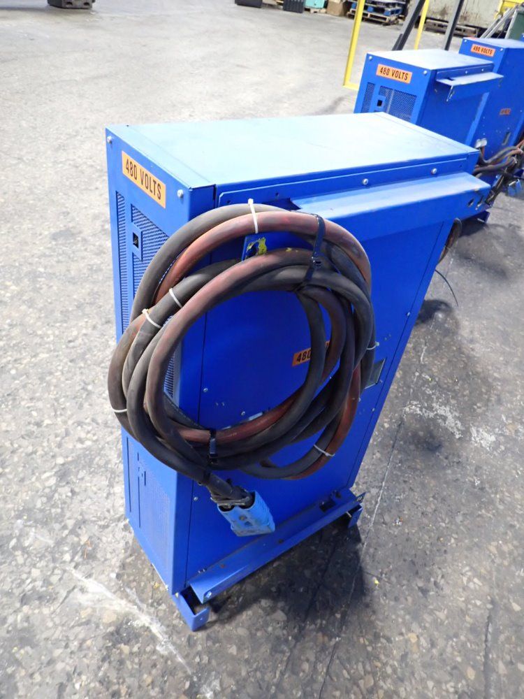 Benning 240 Amps Battery Charger - Cr24hf3-240