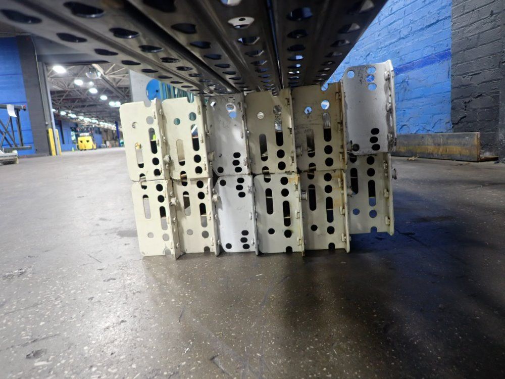  Pallet Racking Lot