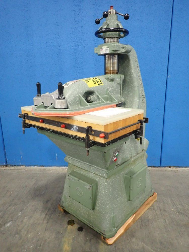 Herman Schwabe Inc. Clicker Press - Df