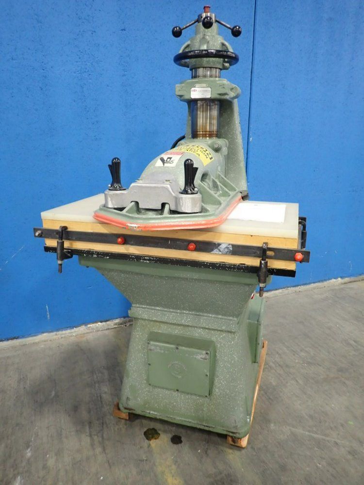 Herman Schwabe Inc. Clicker Press - Df