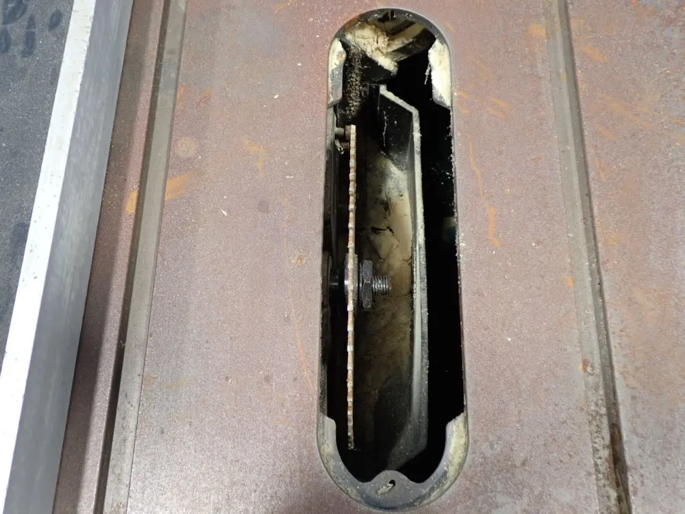 Grizzly 10" Blade, 63" X 27" Table Table Saw - G0652