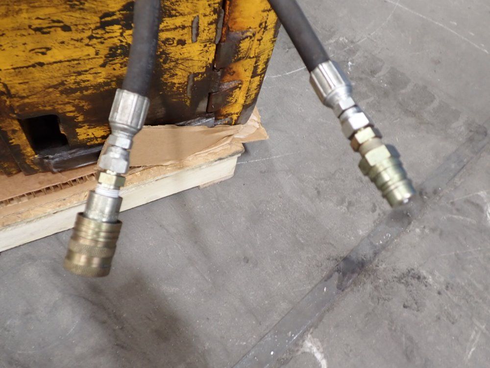 Cascade Clamp Forklift Attachment