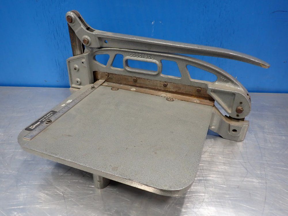 Hermes 14" X 1" Blade, 12"x12" Cutting Surface Guillotine Shear - 25-160-00