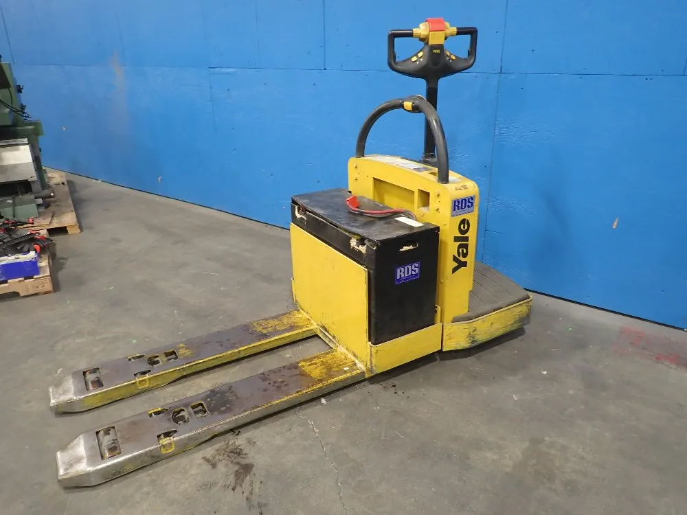 Yale 6000# Electric Pallet Jack - Mpe06len24t2748