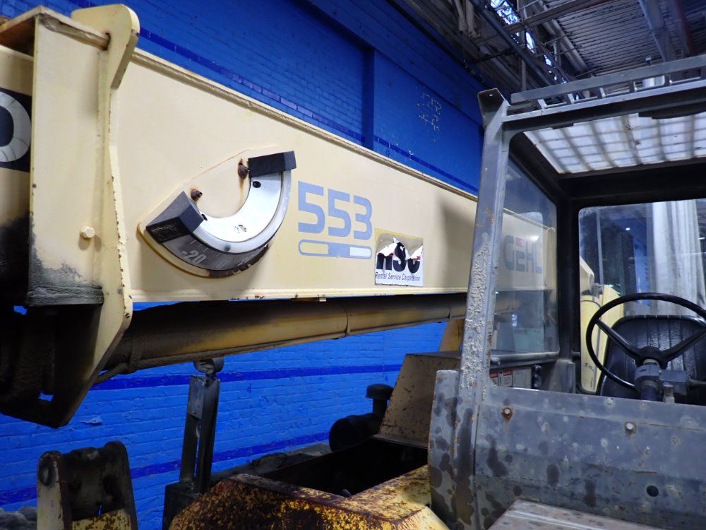 Gehl 6000 Lbs Diesel Forklift - 553