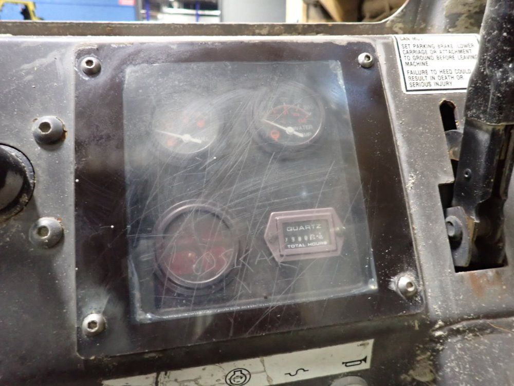 Gehl 6000 Lbs Diesel Forklift - 553