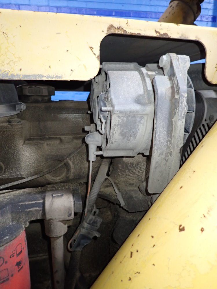 Gehl 6000 Lbs Diesel Forklift - 553