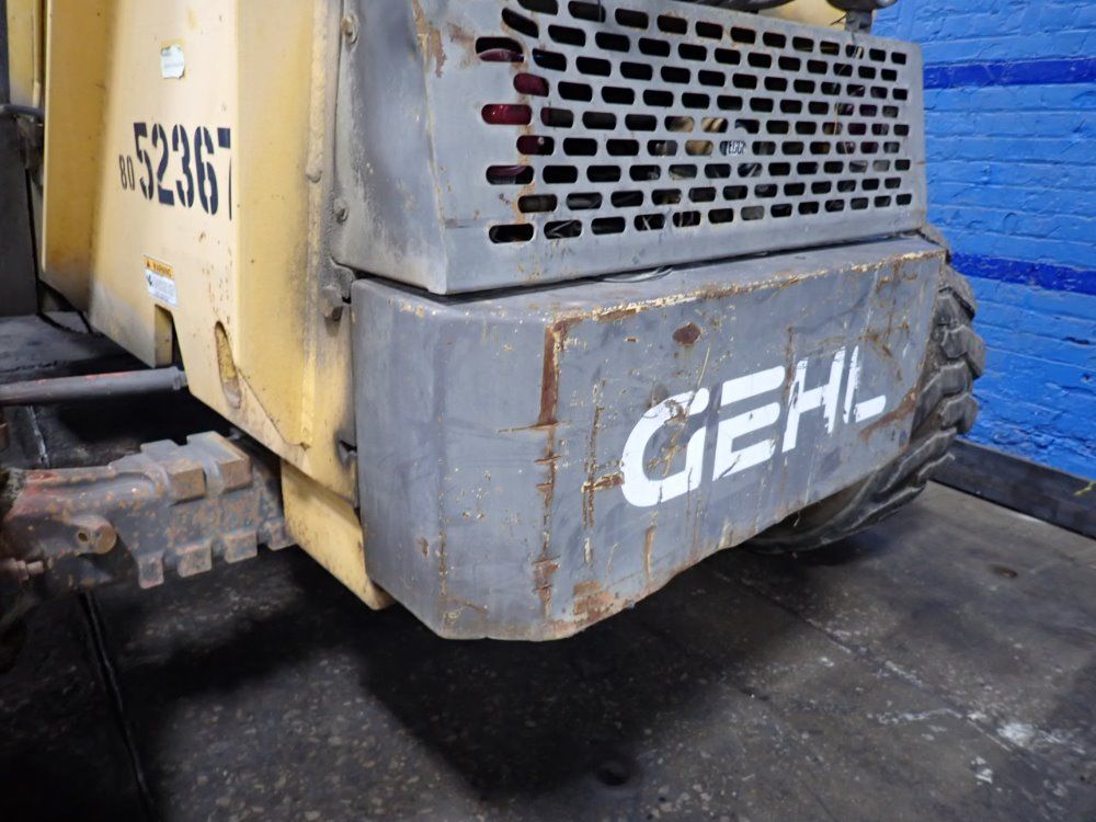 Gehl 6000 Lbs Diesel Forklift - 553