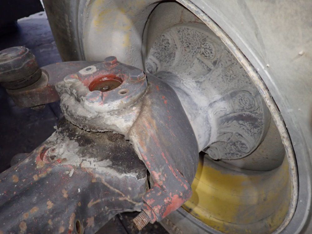 Gehl 6000 Lbs Diesel Forklift - 553