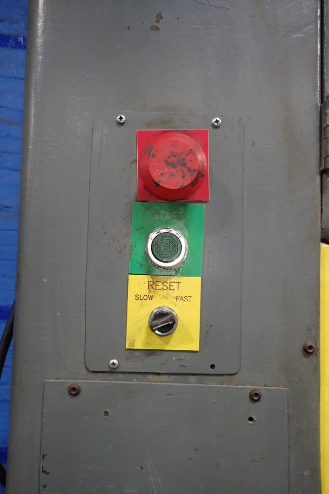 Grob Brothers 18" X 5 1/2" Vertical Band Saw - N518