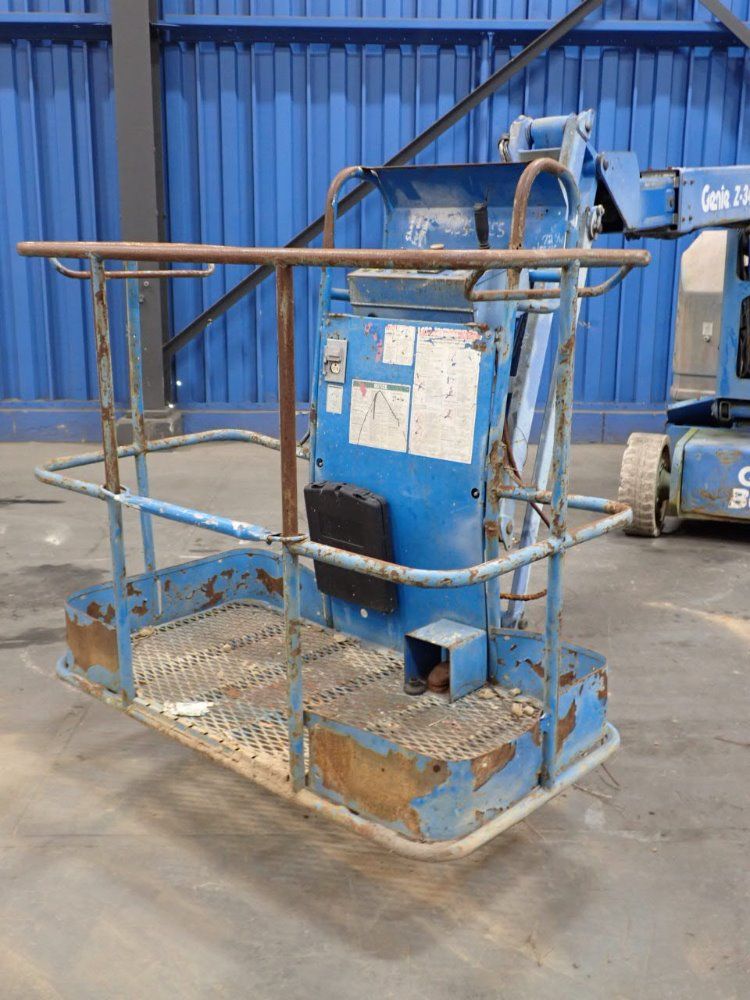 Genie 500lbs/227kg Boom Lift - Z-34n