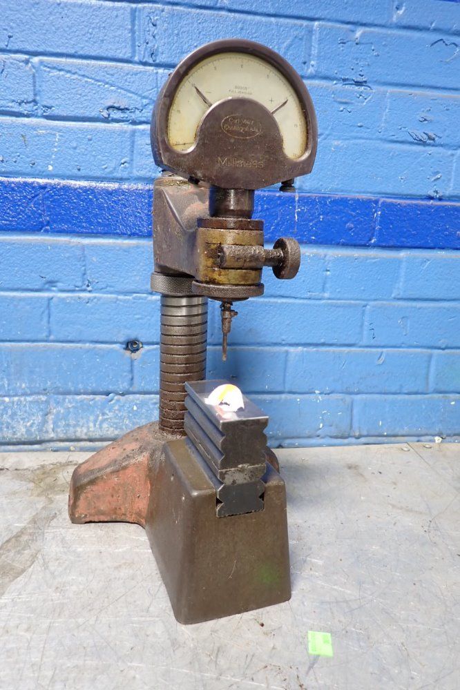 Carl Mahr Dial Comparator