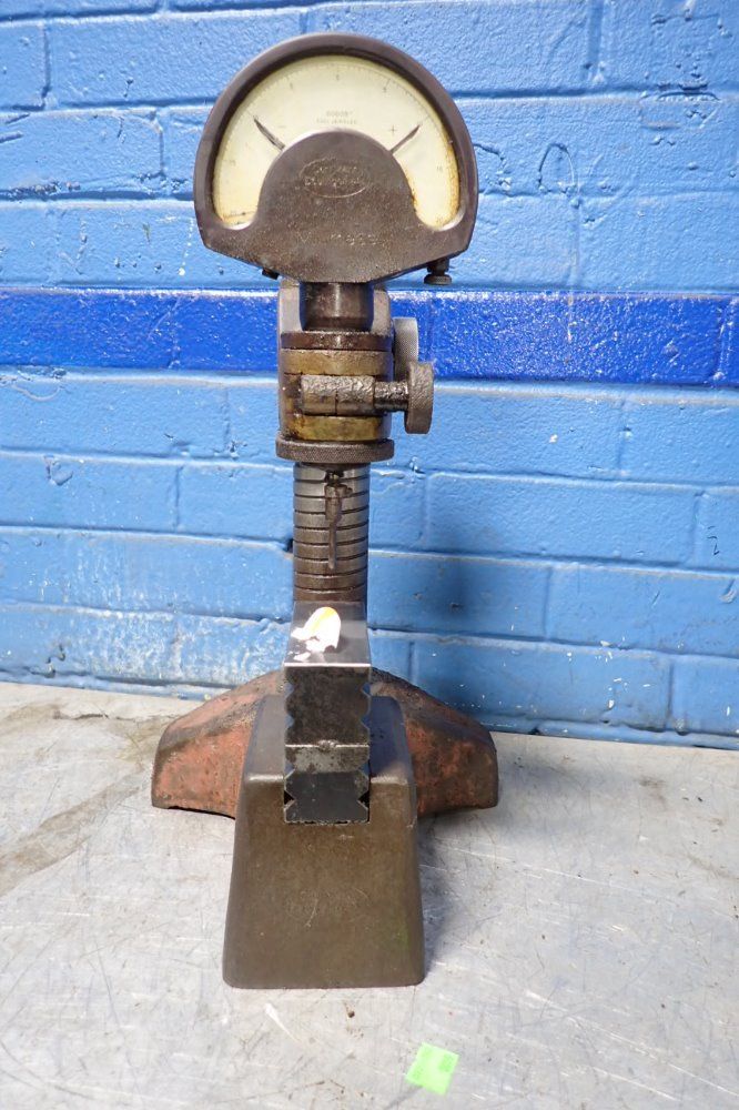 Carl Mahr Dial Comparator