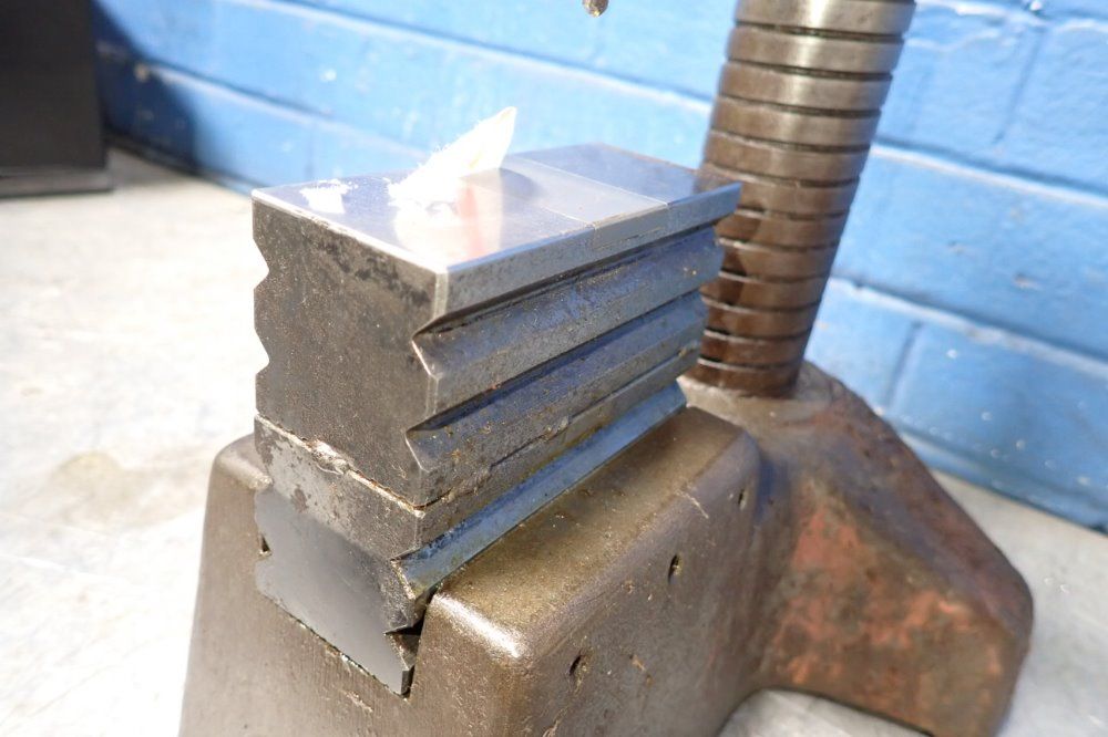 Carl Mahr Dial Comparator