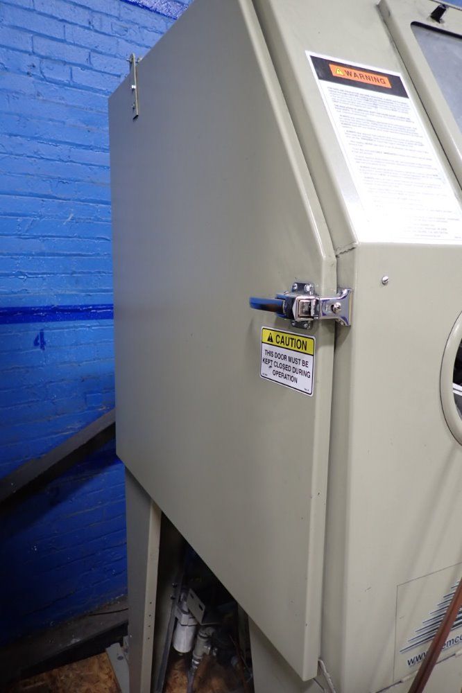 Clemco 74" X 36" X 38" Blast Cabinet - Dbl65s900 Reclaim Wodc