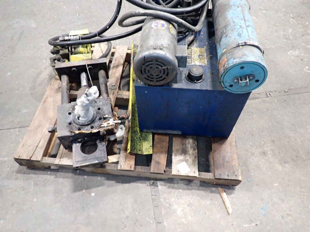 Berlyn 2hp Hydraulic Screen Changer - Bcm-3500