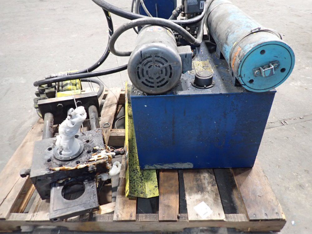 Berlyn 2hp Hydraulic Screen Changer - Bcm-3500