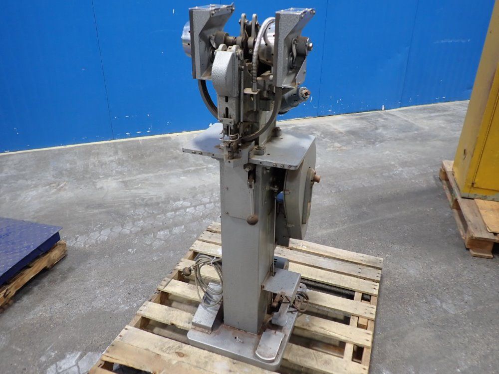 Fasnap 2 1/4" Throat Automatic Fastener Machine - Apm-3000