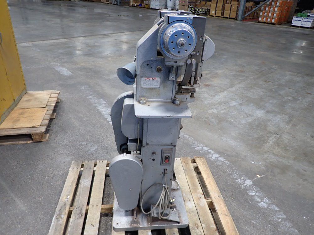 Fasnap 2 1/4" Throat Automatic Fastener Machine - Apm-3000