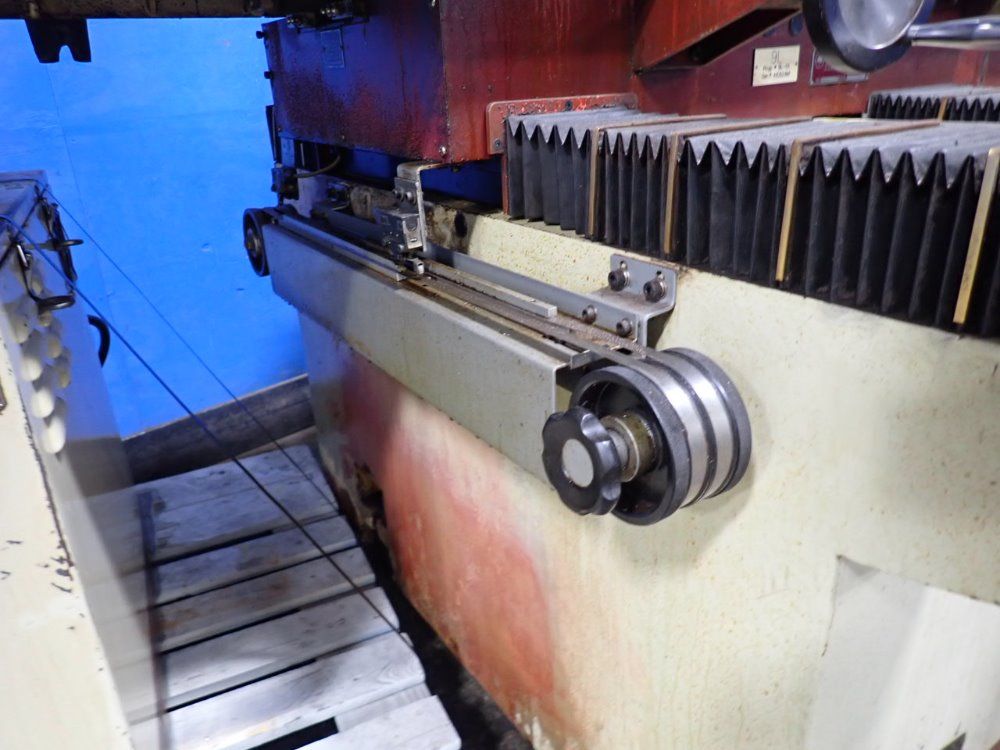 Chevalier 15 1/2" X 40" Surface Grinder - Fsg-1640ad