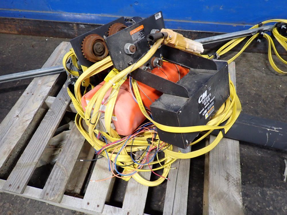 Cm 1/8-2 Tons Chain Hoist - 635