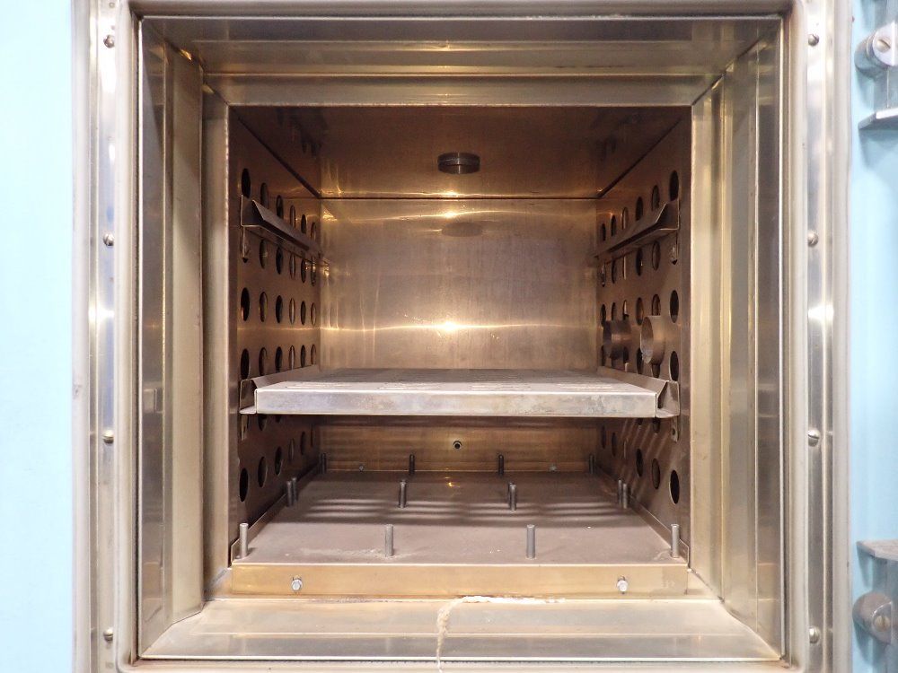 Blue M 650 F Oven - Pom-146c-1