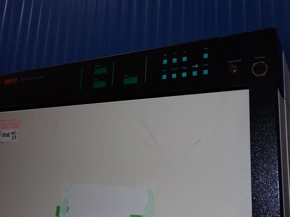 Napco (2) 15" X 17" X 23" Chambers Co2 Incubator - 730