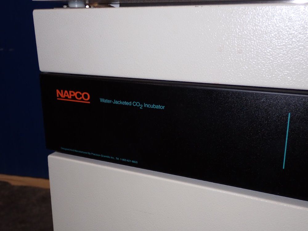Napco (2) 15" X 17" X 23" Chambers Co2 Incubator - 730