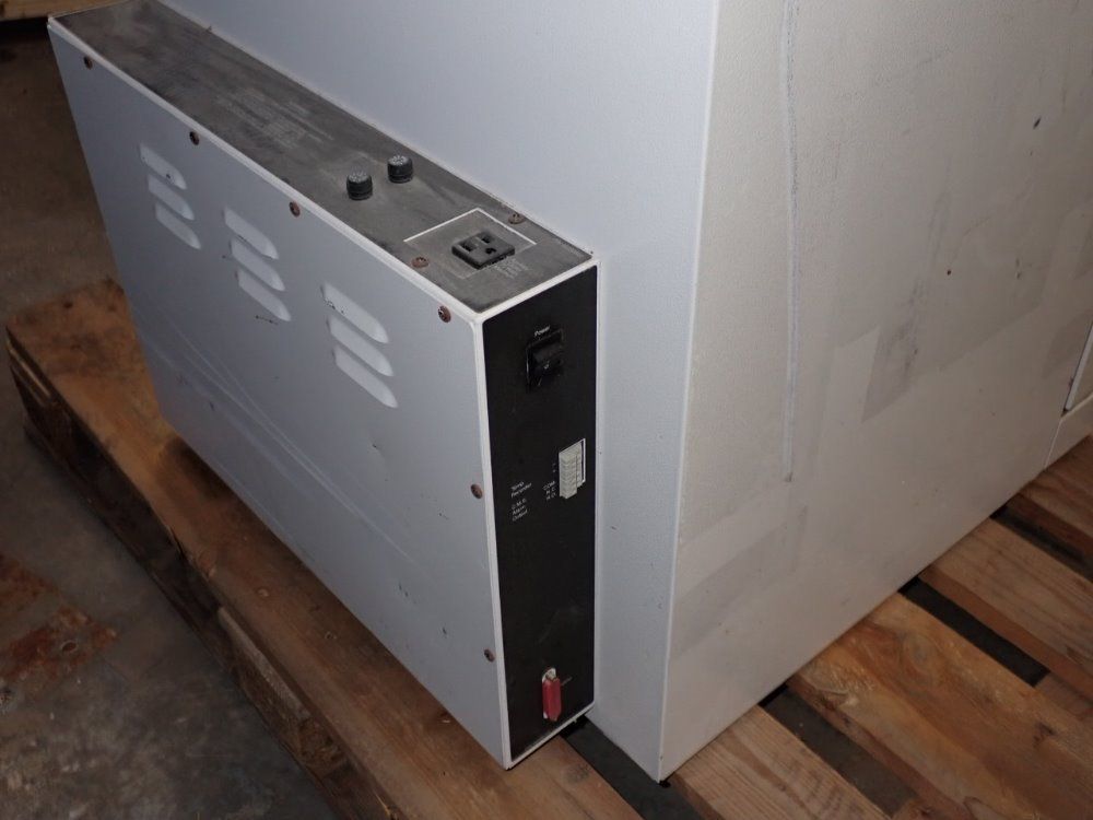 Napco (2) 15" X 17" X 23" Chambers Co2 Incubator - 730