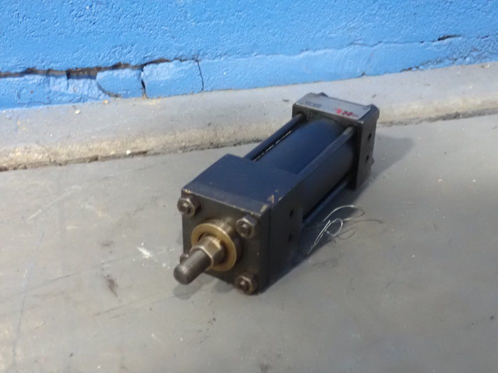 Eaton Hrydraulics Inc. 1" Bore Hydraulic Cylinder - Hr5b-1.5x2