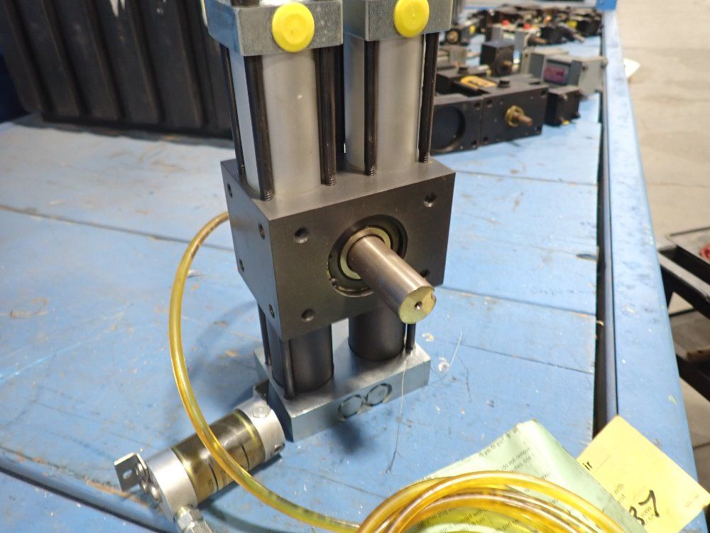 Phd Pneumatic Actuator - R13r-4-090-a-d-m