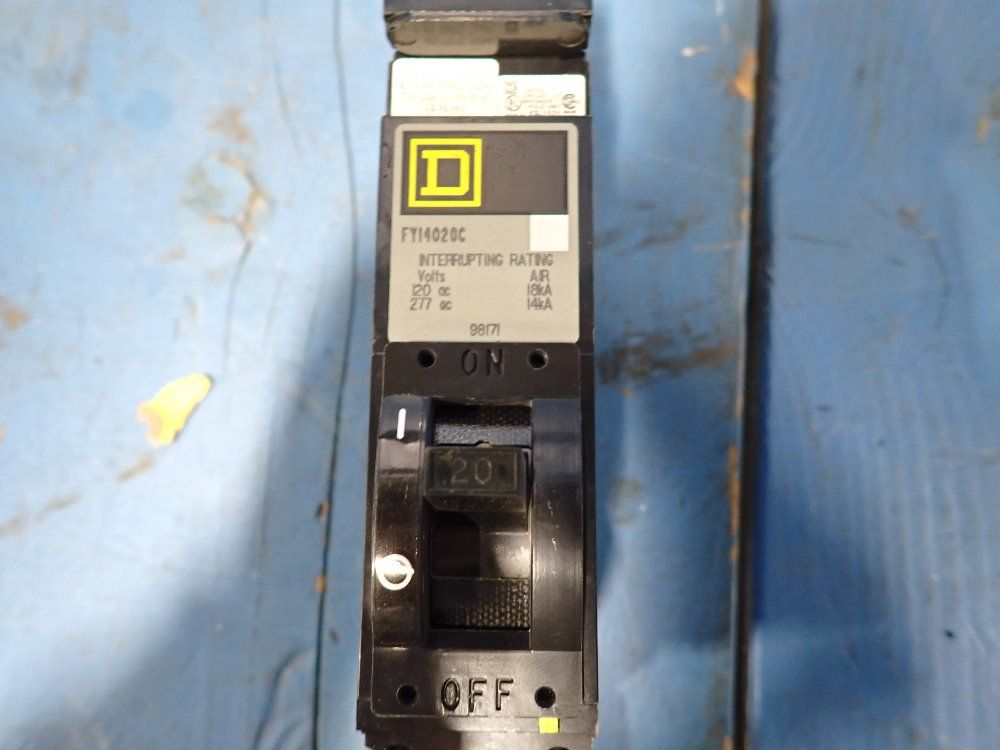 Square D Circuit Breaker - Fy14020c