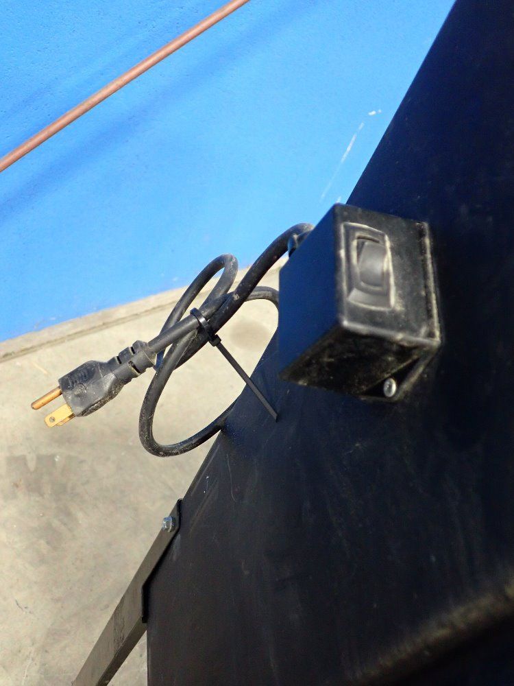 Cyclone Blasting Systems Blast Cabinet