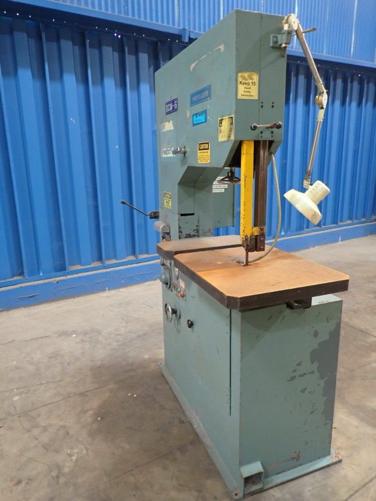 Peerless 24" Vertical Band Saw - Dcm-6