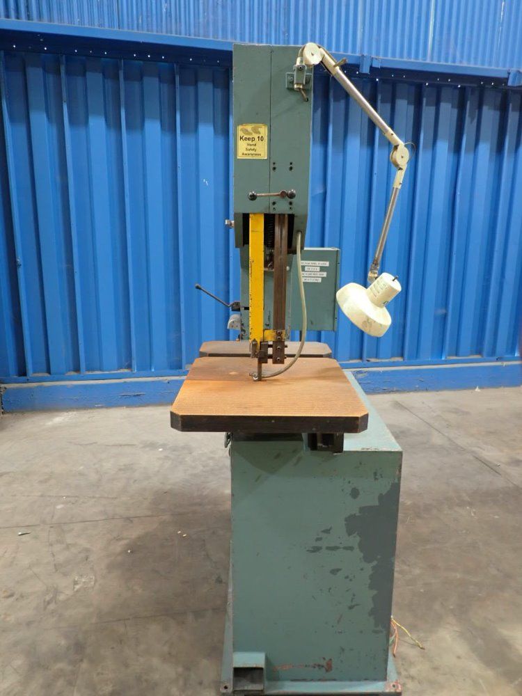 Peerless 24" Vertical Band Saw - Dcm-6