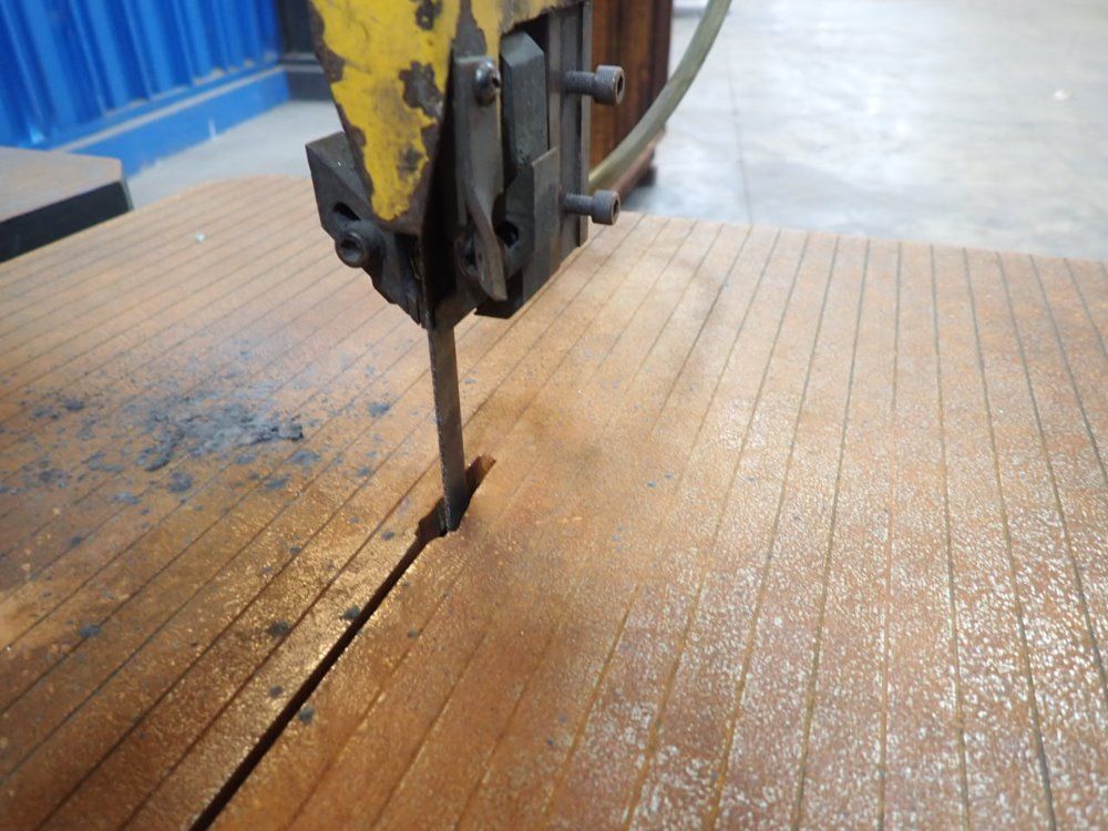 Peerless 24" Vertical Band Saw - Dcm-6