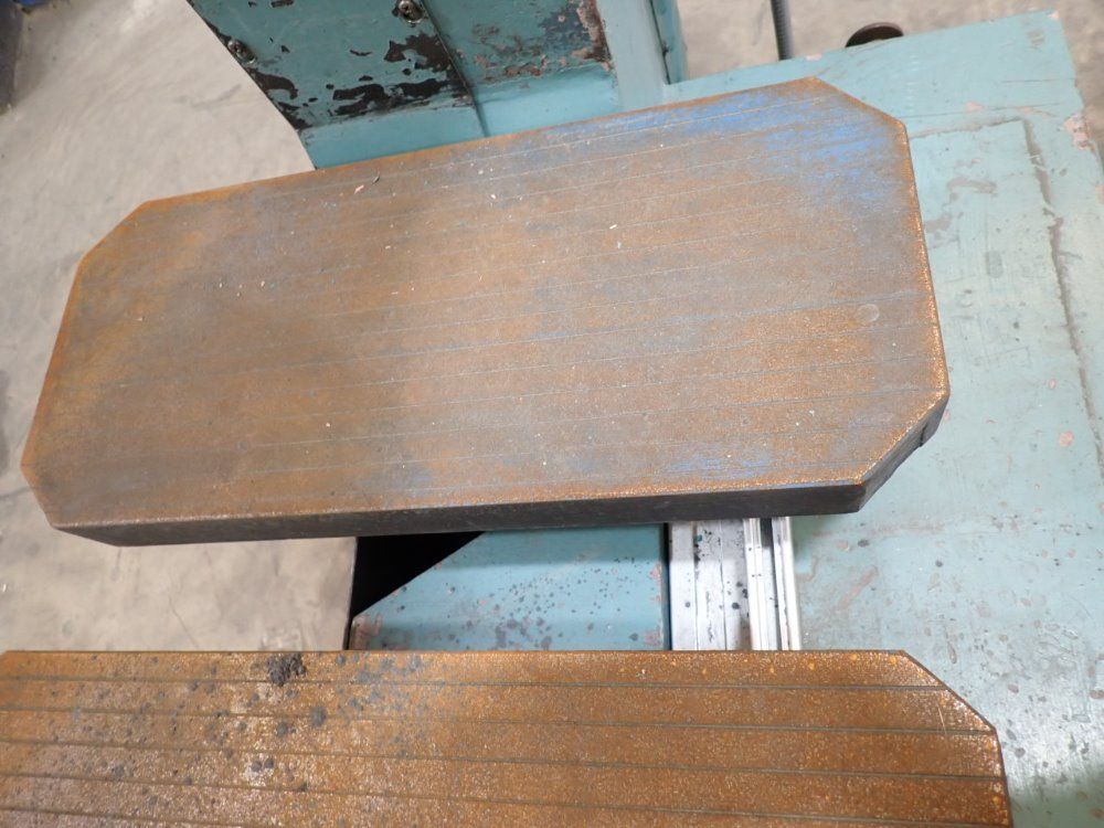 Peerless 24" Vertical Band Saw - Dcm-6